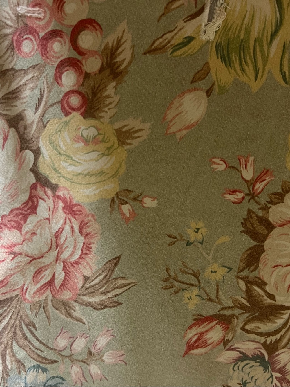 Ralph Lauren Vintage-Style Floral queen sheet set in Pink, Cream and Green